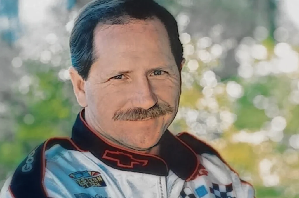 A picture of Dale Earnhardt smiling.